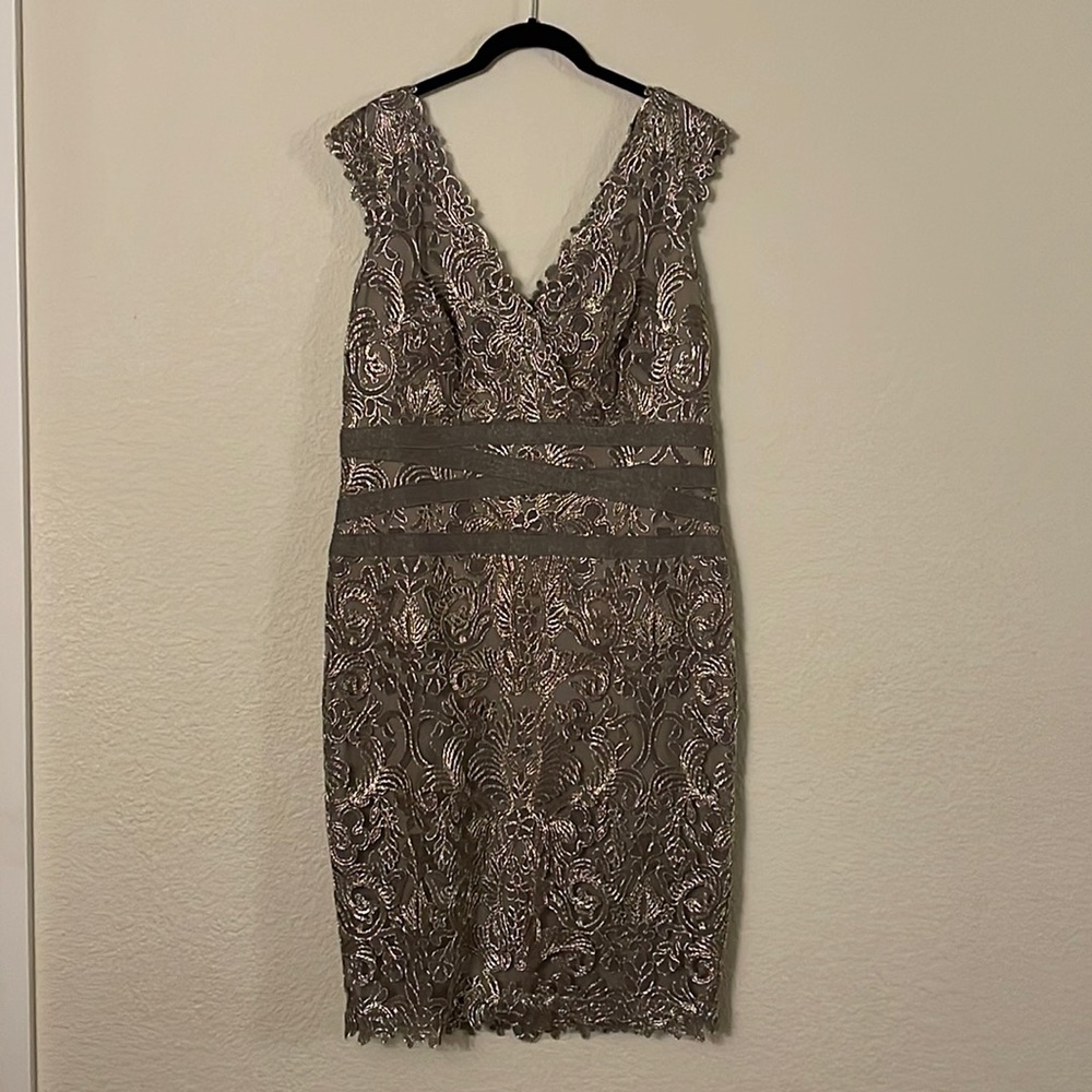 Tadashi Shoji grey & gold cocktail dress in size 12